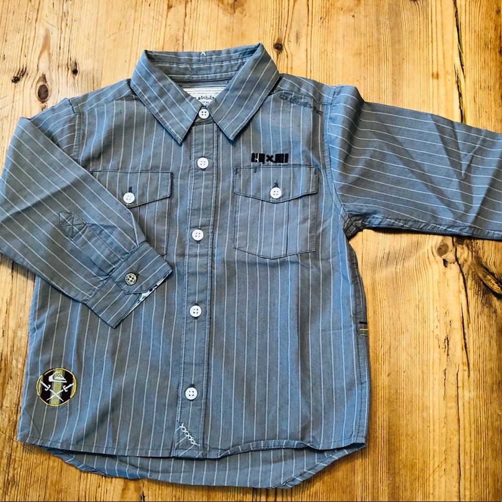 New Quicksilver grey pinstripe button shirt Sz 3T